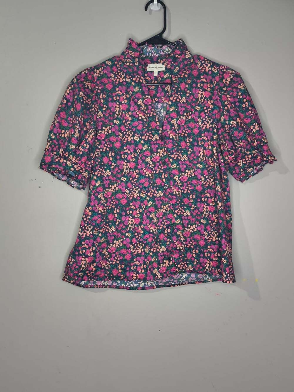 Entro Ditsy Floral Blouse Puff Sleeves Ruffle Boho Chic Womens Size Medium V Nec